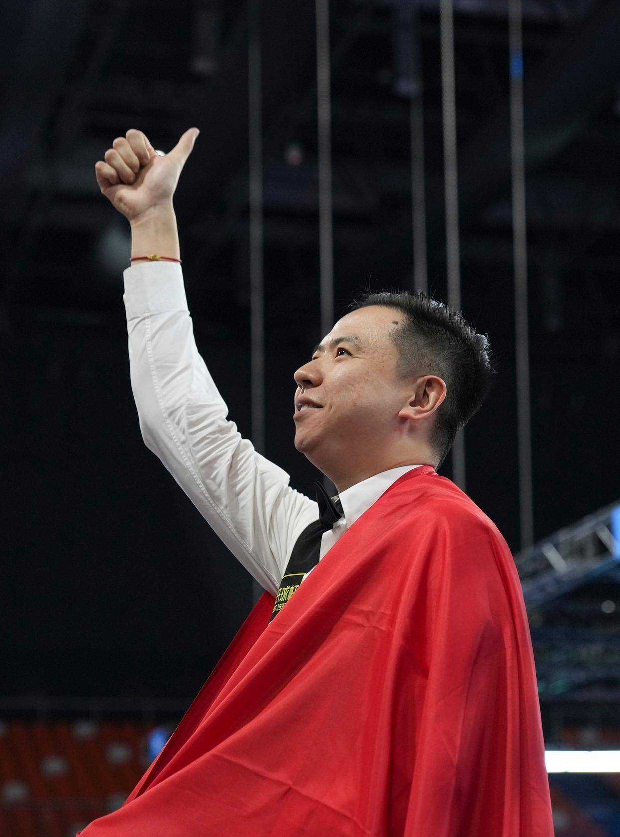 与麦卡利斯 与麦卡利斯