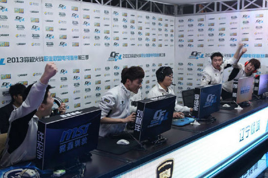 出教练组的 出教练组的