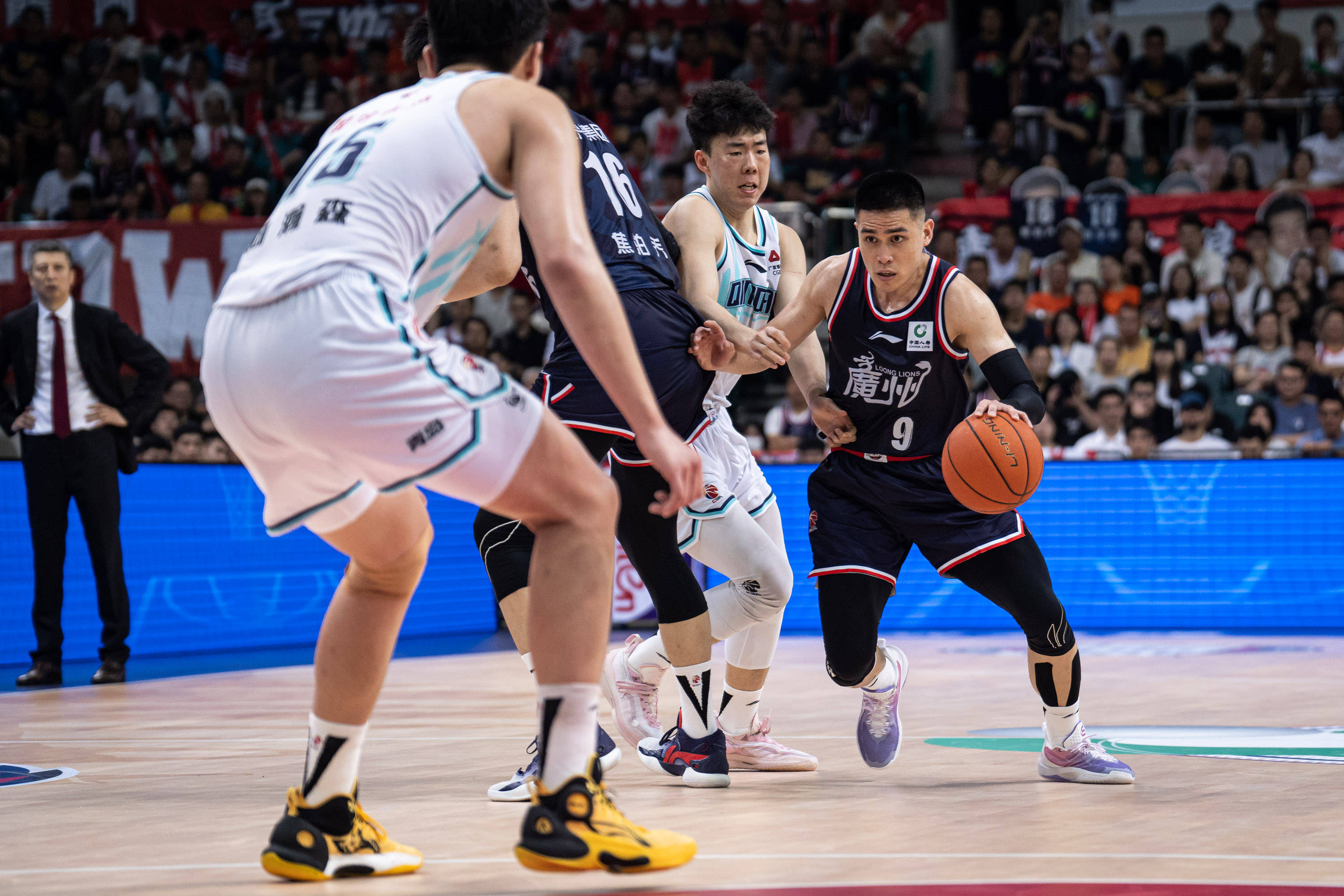 家队贡献了 家队贡献了