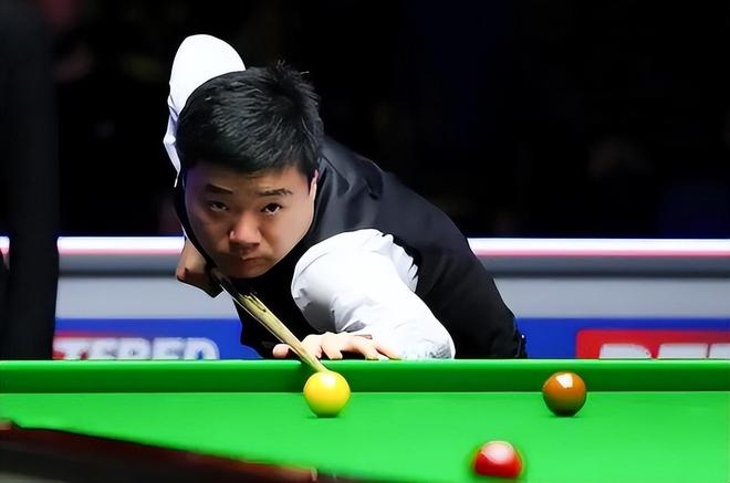 讓中場和前 讓中場和前